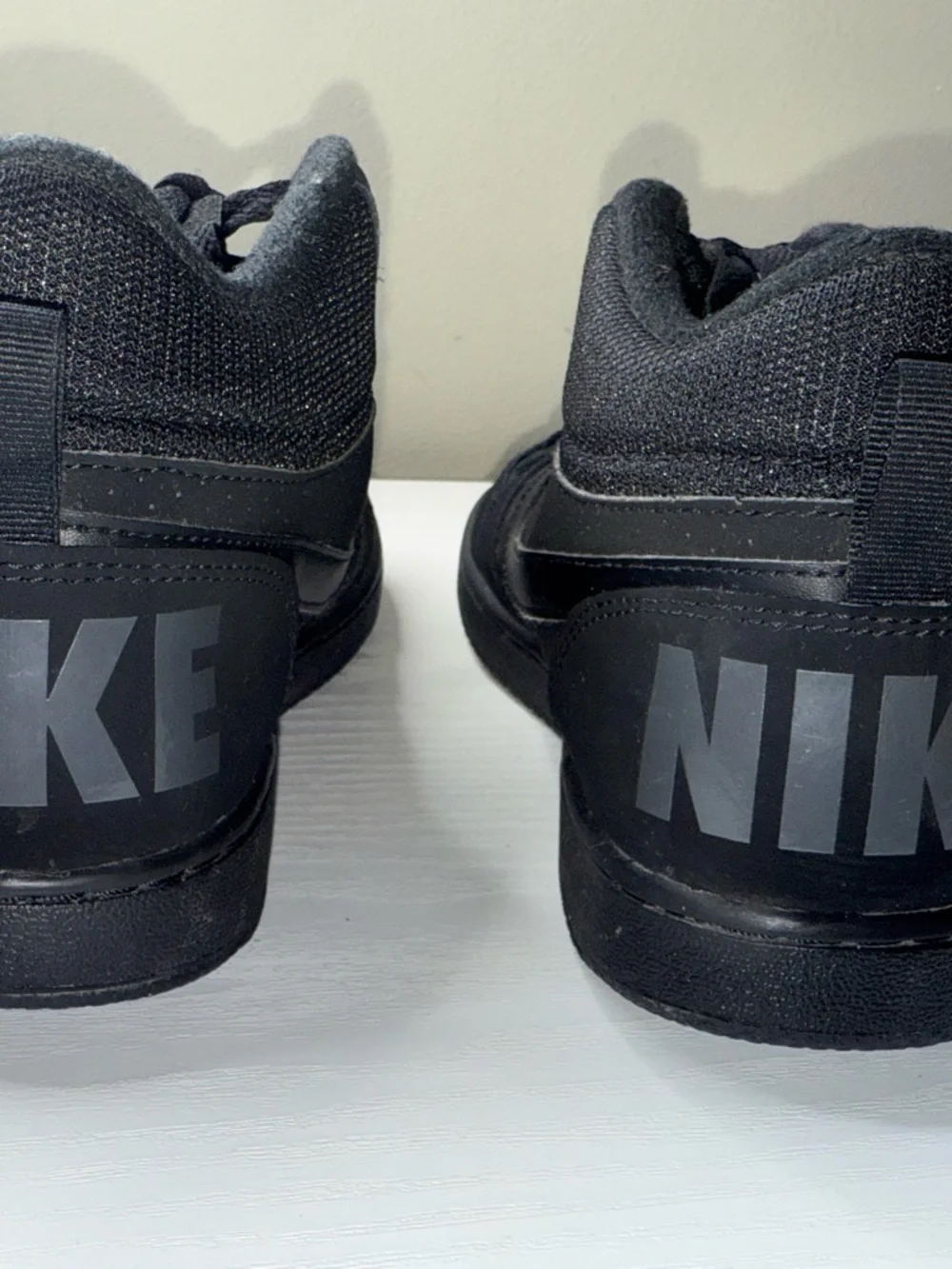 Nike Court Borough Mid Big Kids Shoes in Black size 6.5Y Sneaker Suede Leather - Picture 5 of 8